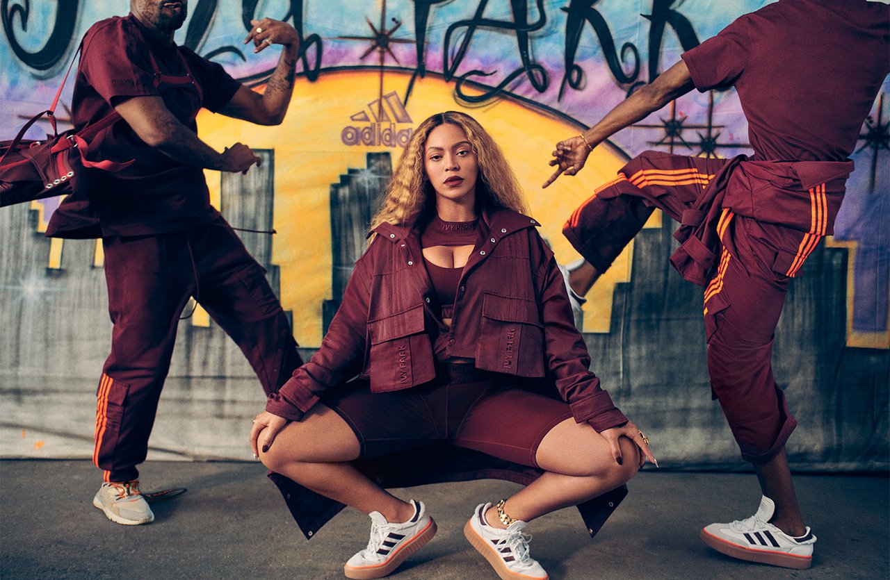 IVY PARK x Adidas Beyoncé Strappy Sports Bra & Shrug in Maroon Size Small