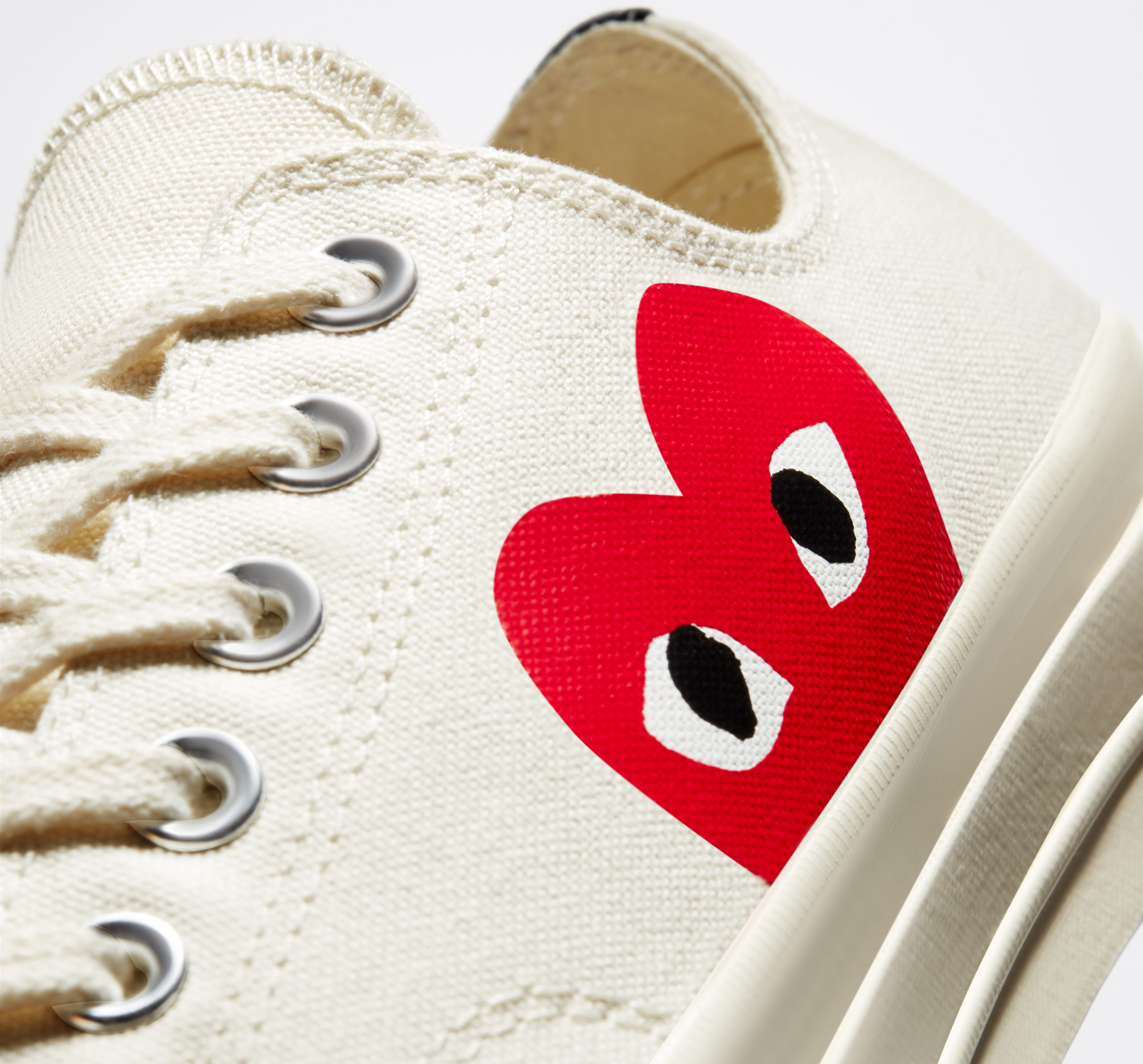 Converse X Comme des Garçons PLAY Chuck 70 - The Plug