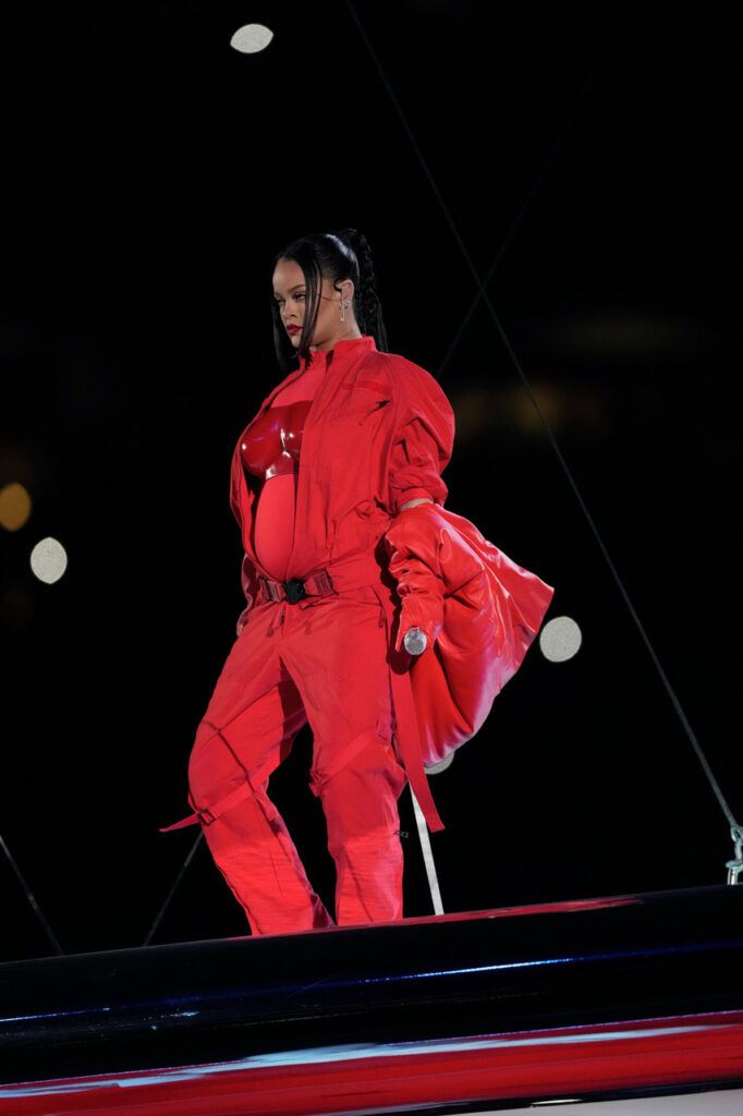 Rihanna Superbowl